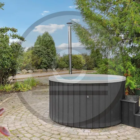 Casa de Férias 4 Bedroom Awesome In *